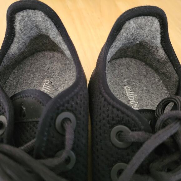 SALE Allbirds Tree Runners All Black Sneakers Size W9 EUC - Picture 9 of 9